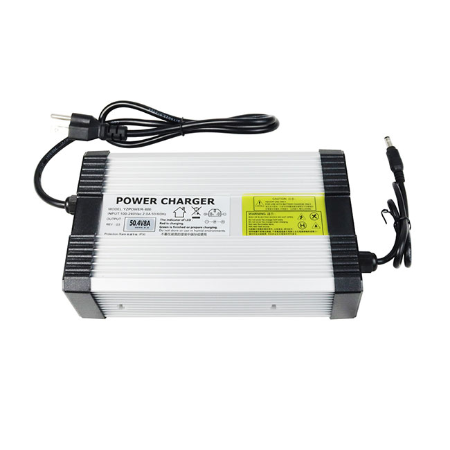 Cargador de batería de plomo ácido LiFePO4 29,2 V 29,4 V 14A de litio de 24 V